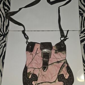 Realtree Pink and Brown Crossbody Bag